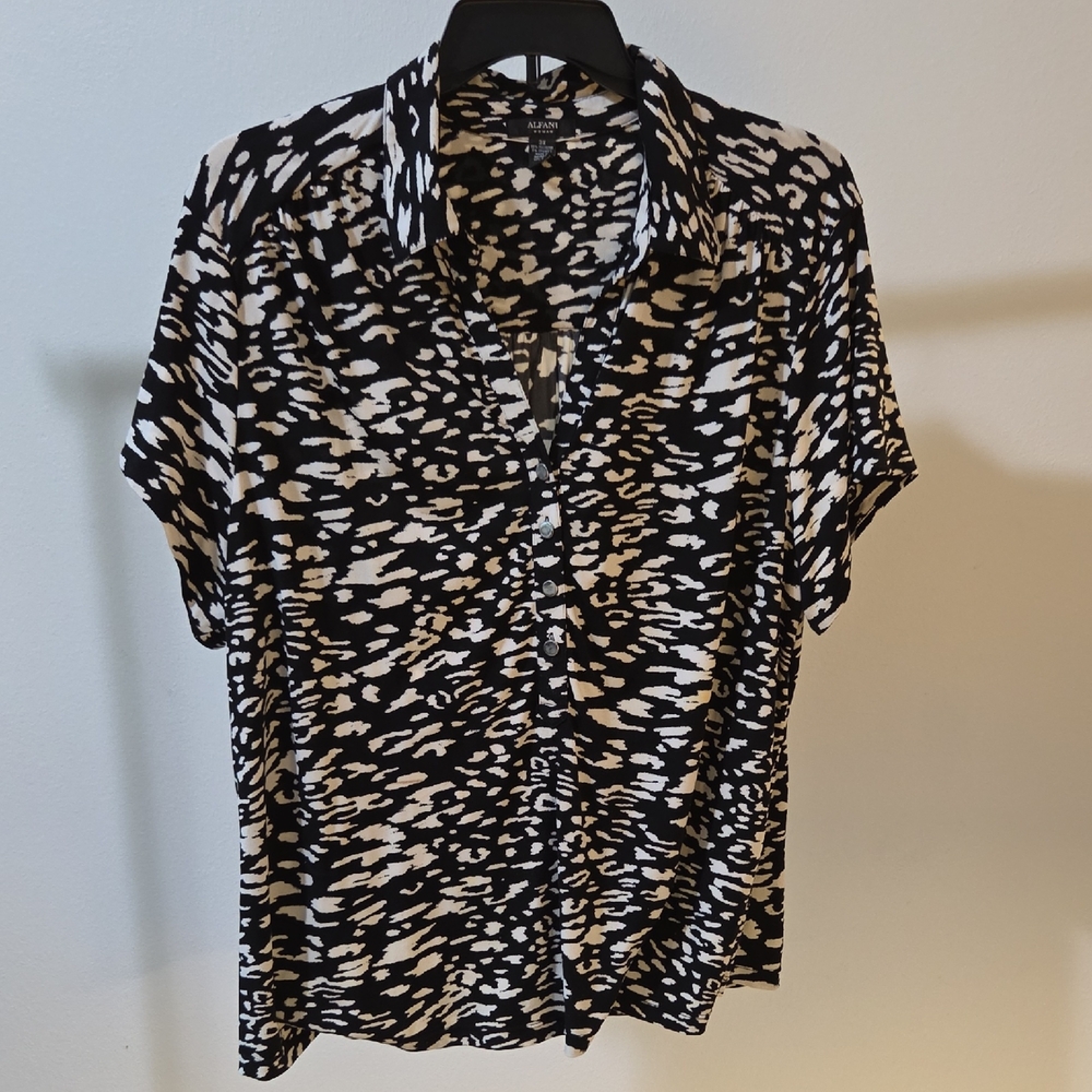 Alfani Black and White Patterned Blouse